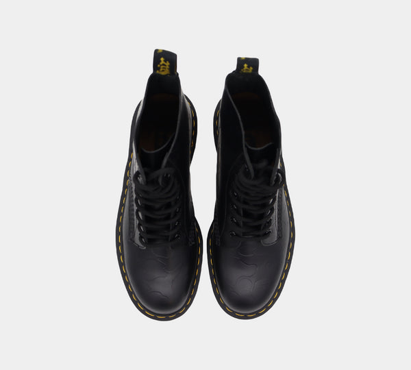 Dr martens hot sale airwair black