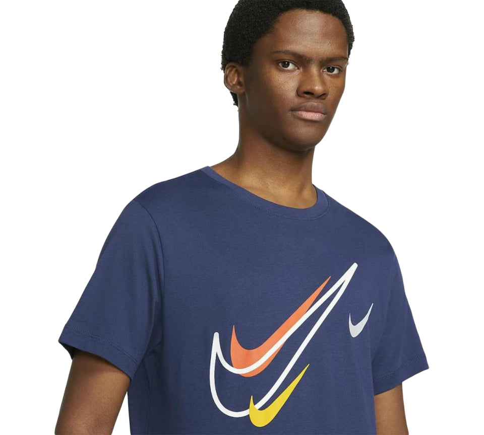 NIKE COURT SWOOSH T SHIRT