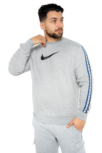 Nike Repeat Sweatshirt