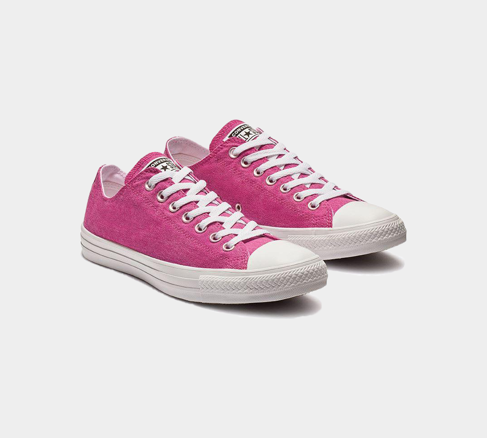 Pink low cut online converse