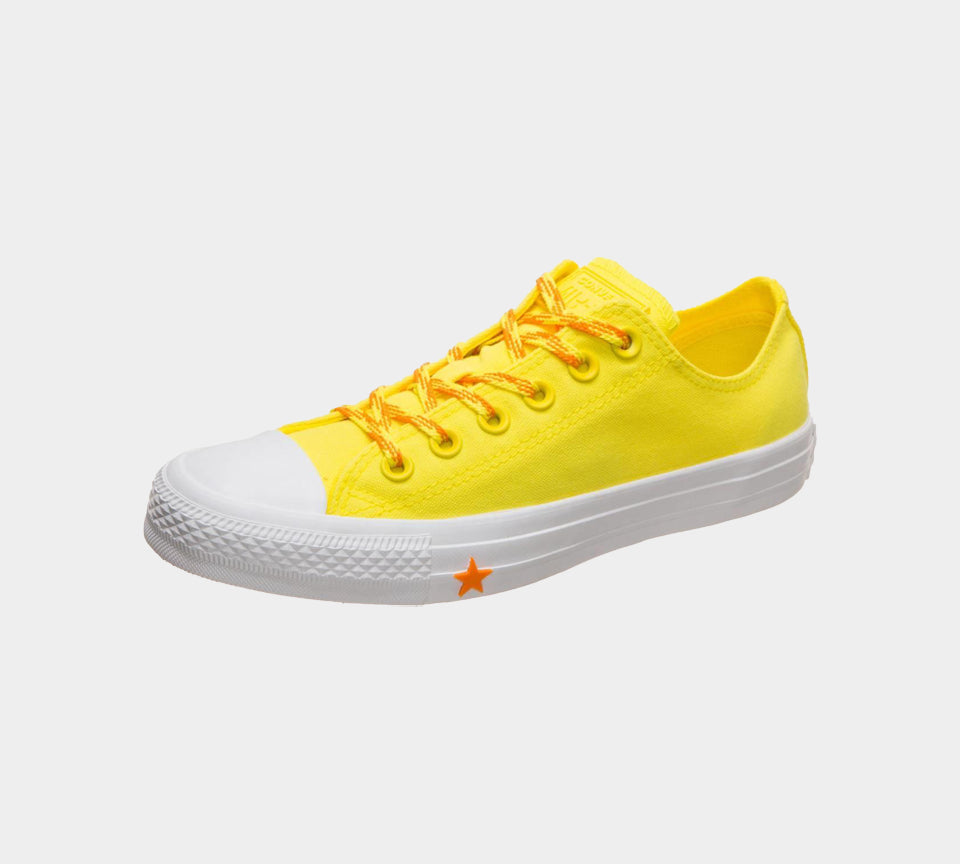 Yellow converse hot sale tennis shoes